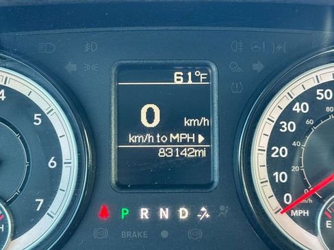 Used 2018 RAM 1500 Tradesman w/ Chrome Appearance Group image 33