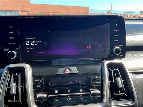 Certified 2023 Kia Sorento S image 15