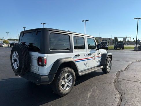 Used 2021 Jeep Wrangler Unlimited Sport w/ Cold Weather Group AWD/4WD image 4