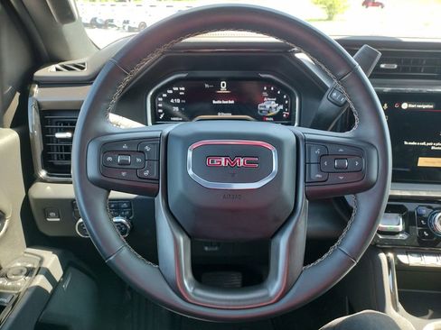 Used 2025 GMC Sierra 2500 AT4 w/ AT4 Premium Plus Package AWD/4WD image 25