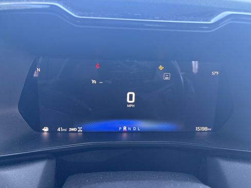 Used 2024 Chevrolet Colorado LT w/ LT Convenience Package II image 11