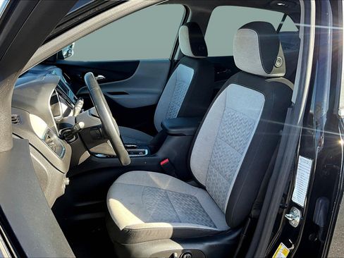 Used 2024 Chevrolet Equinox LT image 24