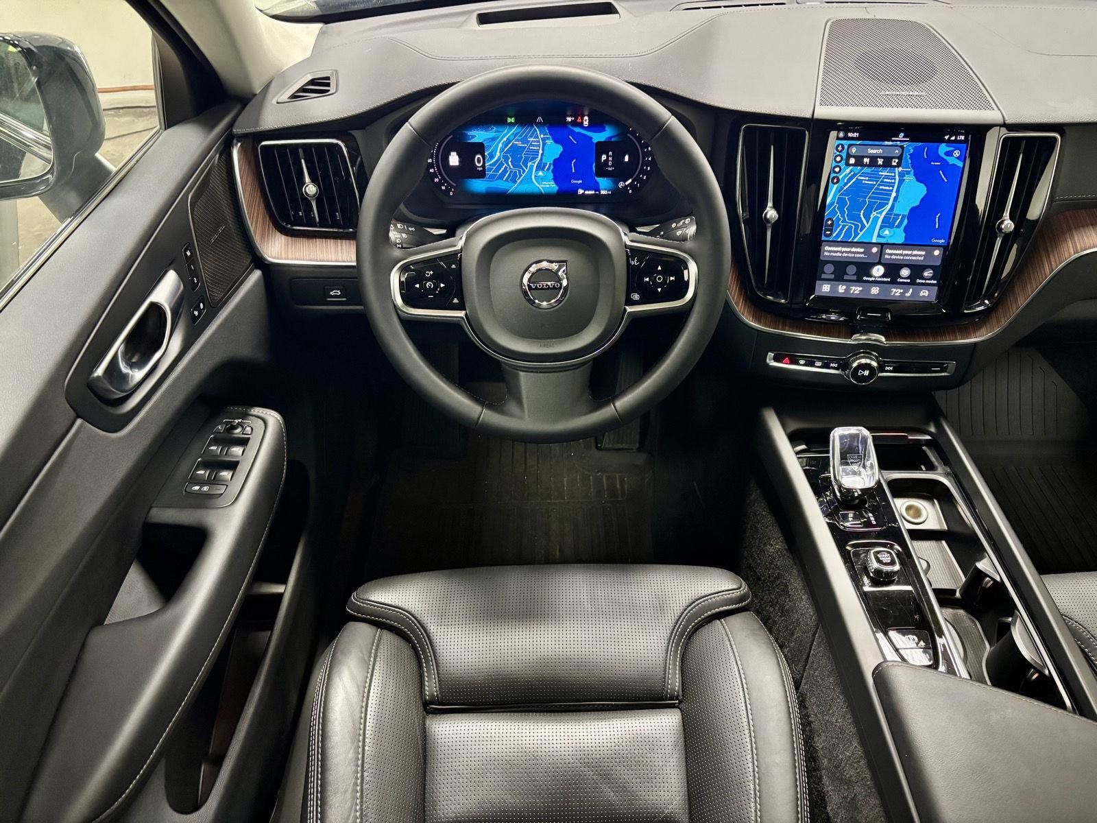 Used 2024 Volvo XC60 B5 Ultimate w/ Protection Package Premier AWD/4WD image 2