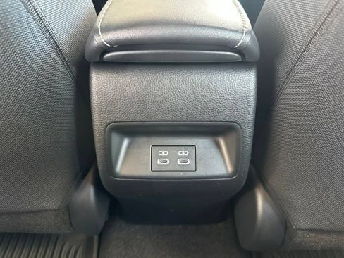Certified 2023 Toyota Corolla SE w/ SE Premium Package FWD image 21