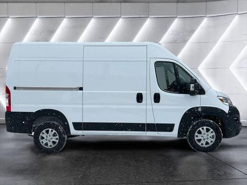 New 2026 RAM ProMaster 1500 w/ Quick Order Package 22G SLT image 23