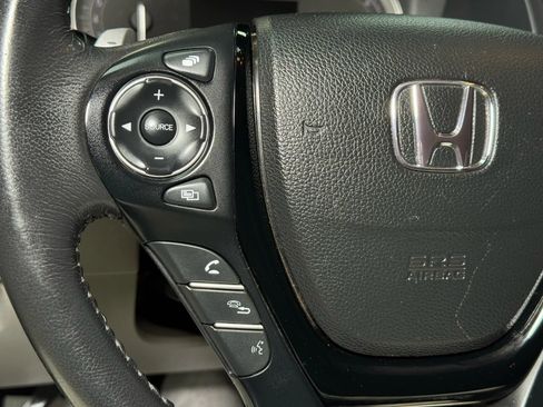 Used 2016 Honda Pilot Touring image 47