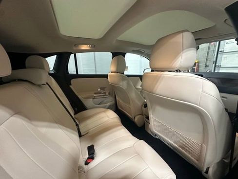 Certified 2023 Mercedes-Benz GLA 250 4MATIC image 15