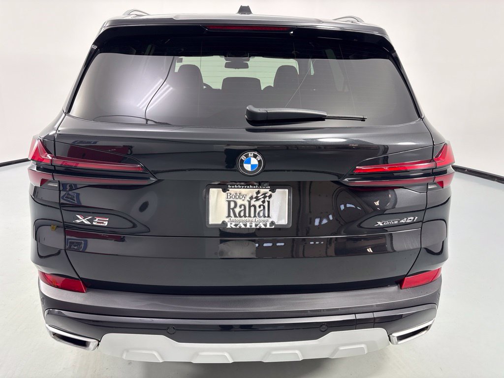 Certified 2024 BMW X5 xDrive40i w/ Premium Package AWD/4WD image 7