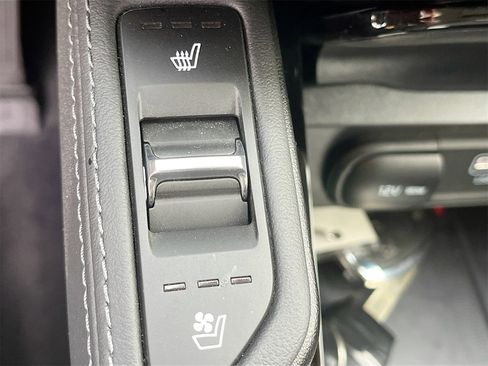 Used 2025 Kia Telluride EX w/ EX Captain's Chair Package image 21