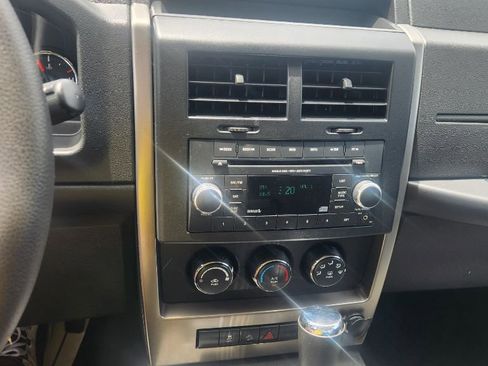 Used 2012 Jeep Liberty Sport AWD/4WD image 20