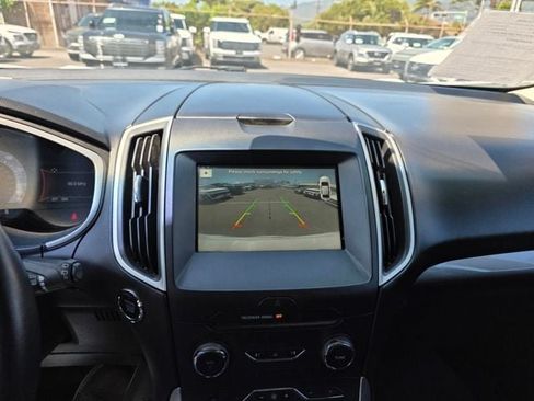 Used 2017 Ford Edge SEL w/ Equipment Group 201A FWD image 12
