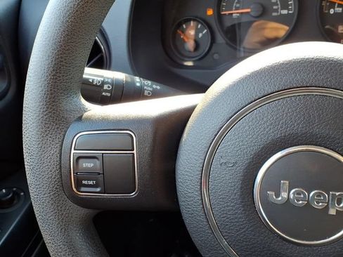Used 2016 Jeep Patriot Sport w/ Power Value Group AWD/4WD image 18