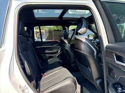 Certified 2024 Jeep Grand Cherokee Overland w/ Advanced Protech Group III image 20