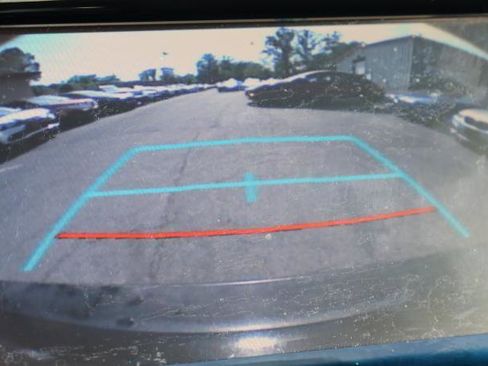Used 2015 Toyota Camry XLE FWD image 10