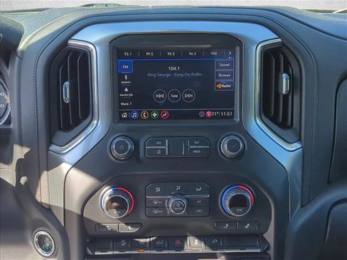 Used 2020 Chevrolet Silverado 1500 RST image 11