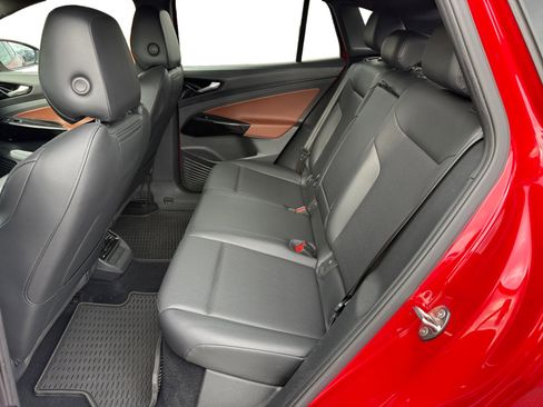 Used 2022 Volkswagen ID.4 Pro S image 16