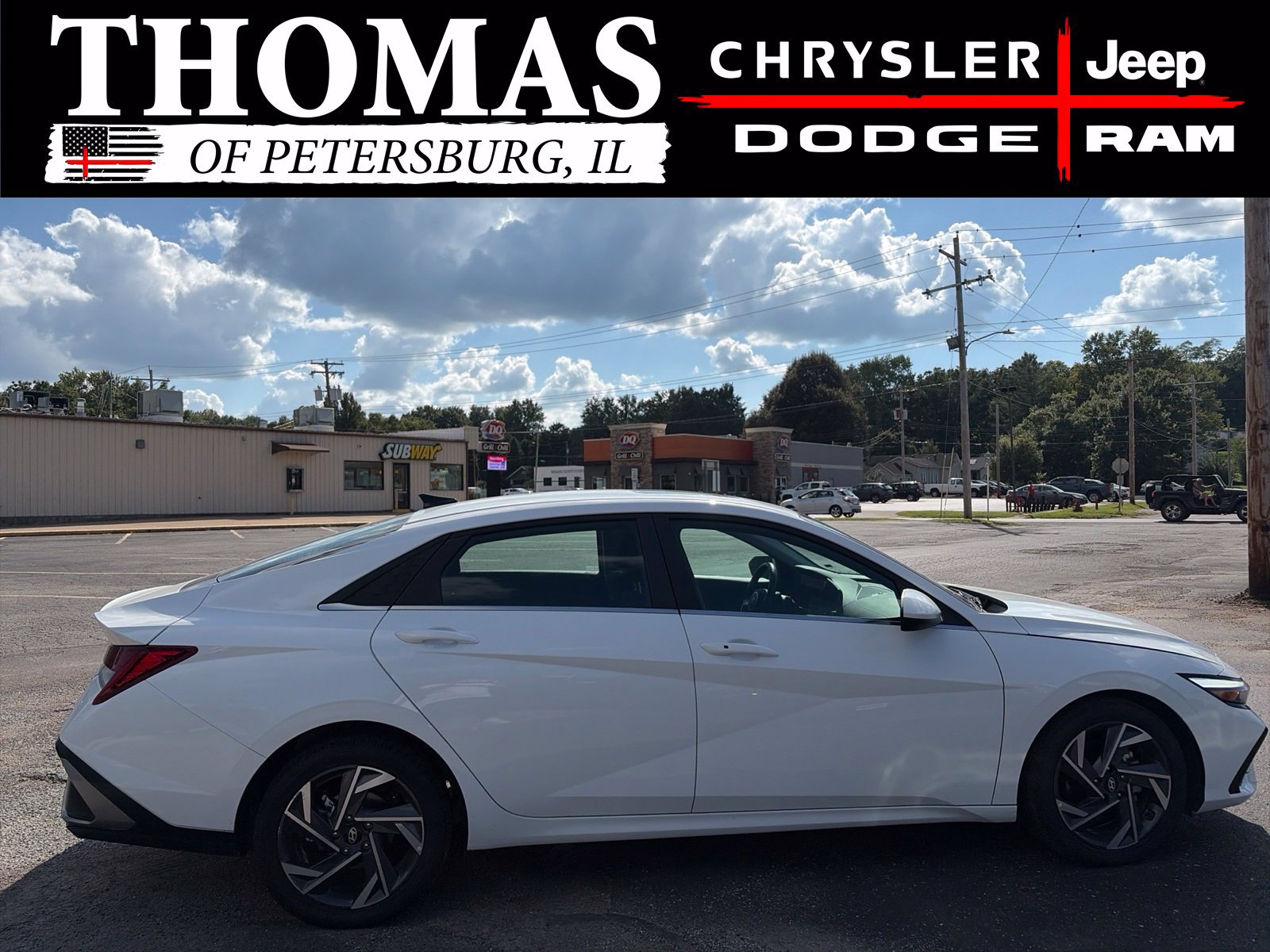 Used 2025 Hyundai Elantra SEL FWD image 8