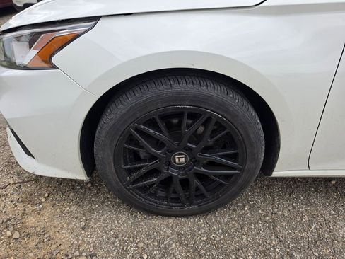 Used 2020 Nissan Altima 2.5 S image 3