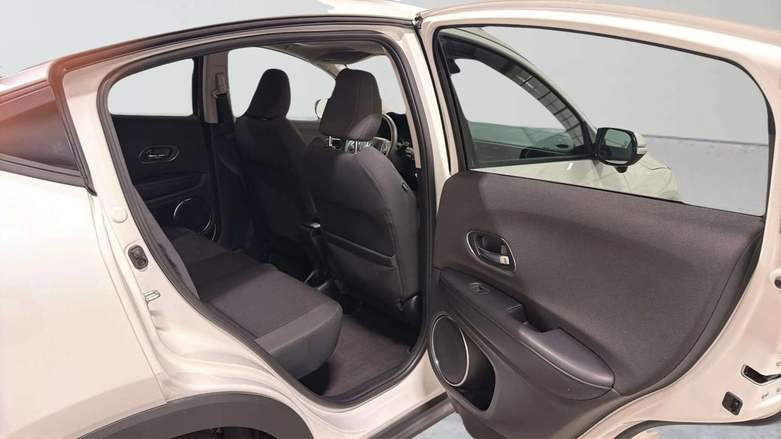 Used 2021 Honda HR-V EX image 52