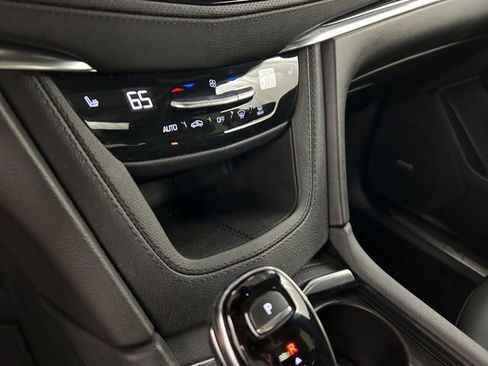 Used 2024 Cadillac XT5 Premium Luxury w/ Technology Package AWD/4WD image 19