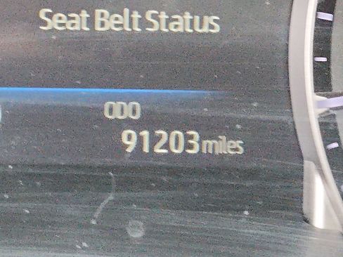 Used 2022 Toyota Highlander XLE image 18