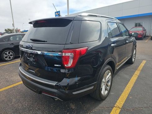 Used 2018 Ford Explorer Limited image 3