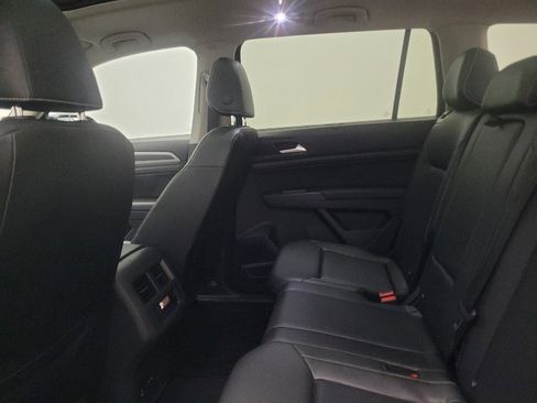 Used 2021 Volkswagen Atlas SE w/ Panoramic Sunroof Package FWD image 18