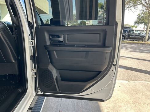 Used 2021 RAM 2500 Tradesman w/ Chrome Appearance Group image 33