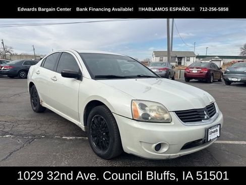 Used 2008 Mitsubishi Galant ES image 2