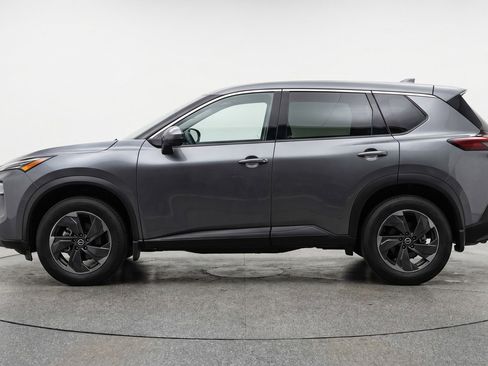 Used 2025 Nissan Rogue SV AWD/4WD image 5