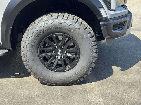 Used 2025 Ford F150 Raptor AWD/4WD image 7