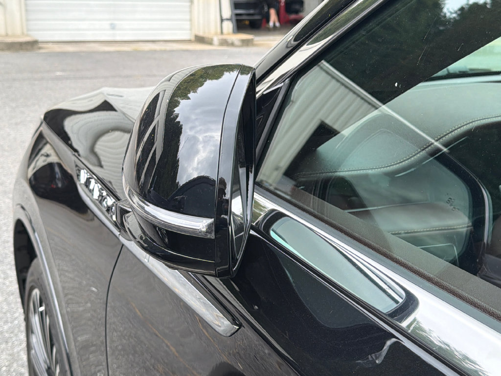 Used 2024 Lincoln Aviator Black Label AWD/4WD image 10