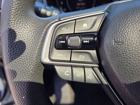 Used 2020 Honda Accord EX image 25