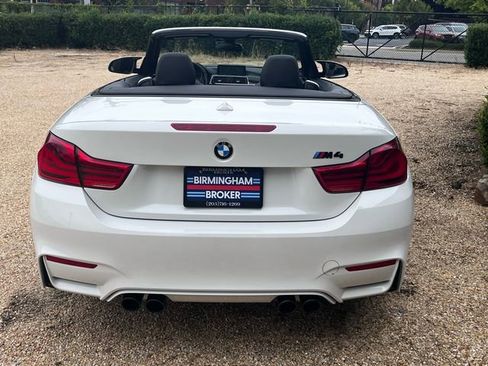 Used 2018 BMW M4 Convertible image 5