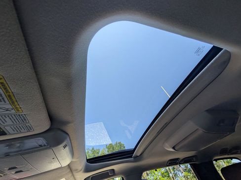 Used 2013 Toyota Sequoia Platinum RWD image 25