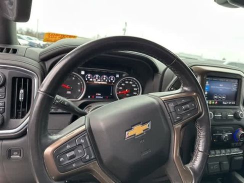 Used 2022 Chevrolet Silverado 2500 High Country w/ Technology Package image 8