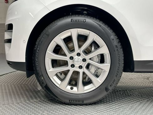 Certified 2025 Land Rover Range Rover Sport SE AWD/4WD image 10
