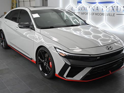 Used 2025 Hyundai Elantra N FWD image 5