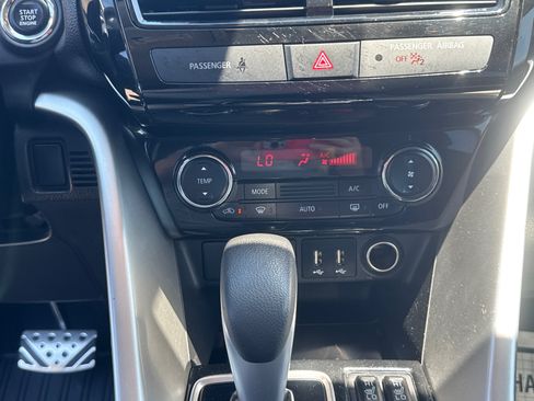 Used 2024 Mitsubishi Eclipse Cross LE AWD/4WD image 12