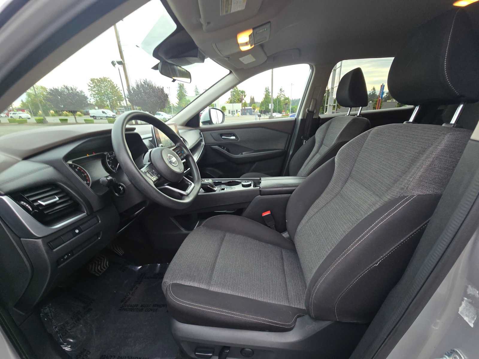Used 2021 Nissan Rogue SV AWD/4WD image 21