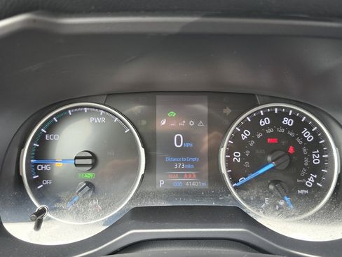 Used 2021 Toyota RAV4 LE AWD/4WD image 26