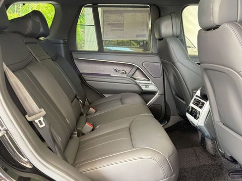 New 2026 Land Rover Range Rover SE AWD/4WD image 30