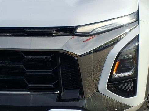 New 2026 Chevrolet Equinox ACTIV AWD/4WD image 8