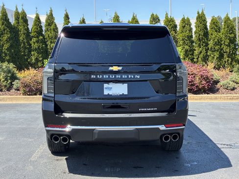 Used 2026 Chevrolet Suburban Premier image 8
