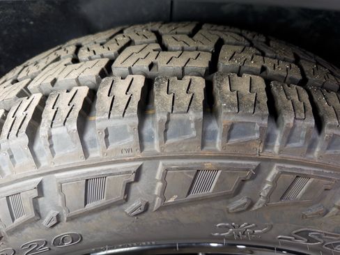 Used 2024 Rivian R1T Adventure AWD/4WD image 40