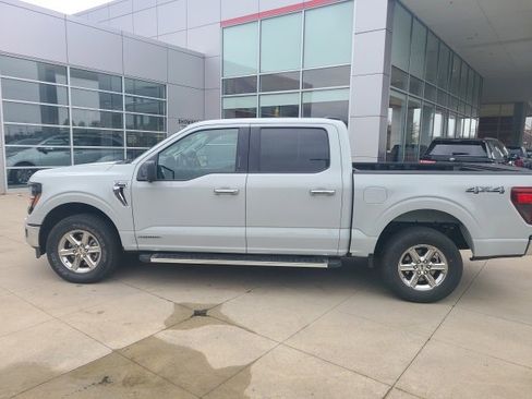 Used 2024 Ford F150 XLT w/ Mobile Office Package image 4