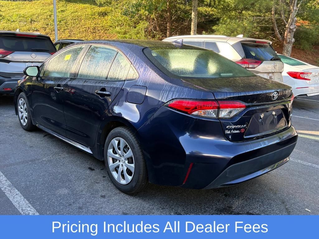 Used 2021 Toyota Corolla LE FWD image 4
