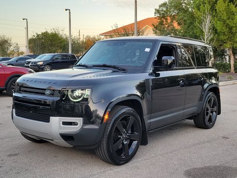 Used 2020 Land Rover Defender 110 HSE image 8