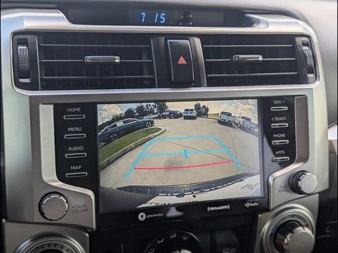 Used 2020 Toyota 4Runner SR5 AWD/4WD image 12