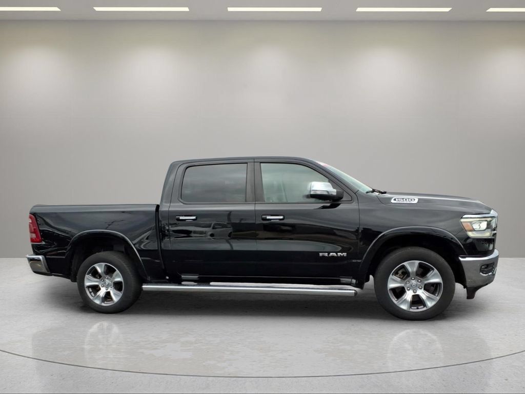 Used 2019 RAM 1500 Laramie AWD/4WD image 2